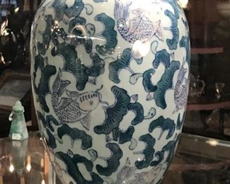 1 of a pair of lidded jars