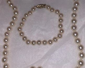 500+ Pieces of jewelry - prices range from $10ea on up...willing to negotiate lot prices
