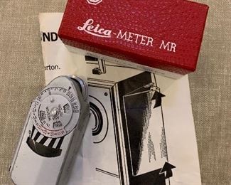 Ernst Leitz Wetzlar camera                                                          
Leica IIIf- Screw Mount (1950-1957)