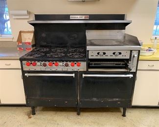Universal Chef six burner, two oven, griddle & broiler. Great condition. 