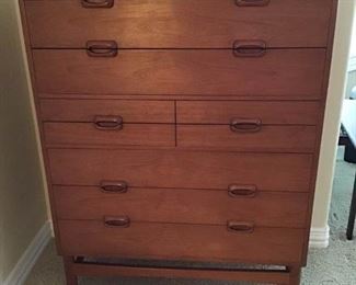 MidCentury Modern Wooden Chest of Drawers