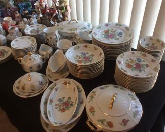 Wonderful dinnerware set
