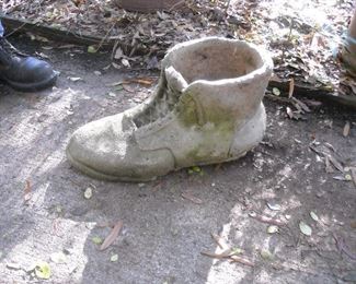 This shoe is ready for planting a spring bouquet