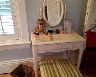 Cute vanity and bench