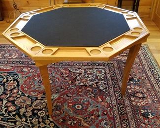 Games table with folding legs
