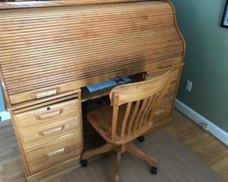 Roll Top Oak Desk/Chair