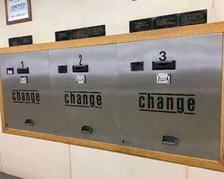 STANDARD COIN CHANGERS 4 HOPPERS EACH 