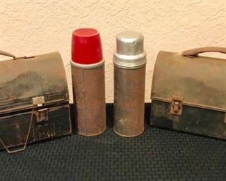 Vintage Lunchboxes https://ctbids.com/#!/description/share/292001