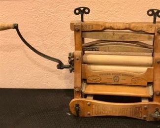 Antique Laundry Wringer https://ctbids.com/#!/description/share/292013