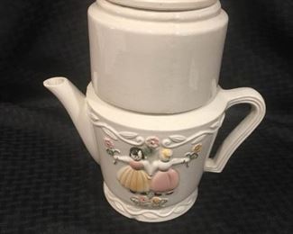Porcelier Vitreous China Coffee Pot https://ctbids.com/#!/description/share/292092