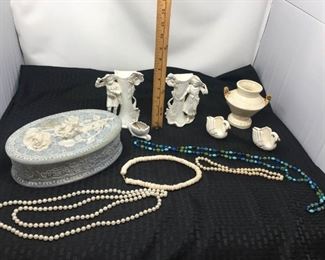 Incolay Stone Jewelry Box & Iridescent Vase, Figurines https://ctbids.com/#!/description/share/292103