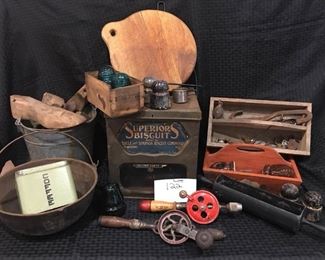 Various Antique Items https://ctbids.com/#!/description/share/292108