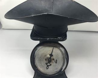 Antique Scale https://ctbids.com/#!/description/share/292038