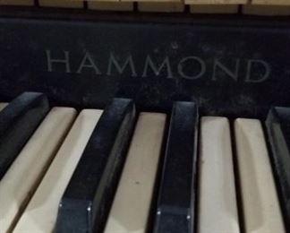 Hammond Organ..