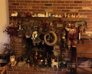 Rabbit figurines, wreaths, copper, dried flowers, floral arrangements