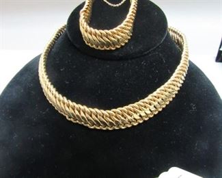 14kt Gold Necklace & Bracelet Set