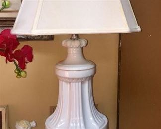  2 Vintage White Table Lamps