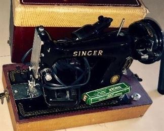 Vintage Singer Portable sewing machine