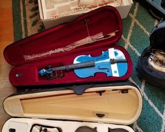 Cecilo Black Violin
Bright. Blue Violin