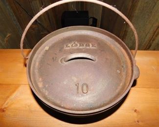 Lodge 10 Quart Dutch Oven