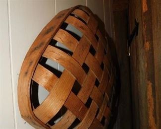 Small Tobacco Basket