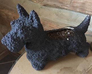 Scottie Planter