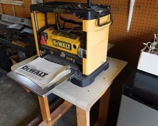 DeWalt Heavy Duty 12+1/2" Thickness Planer