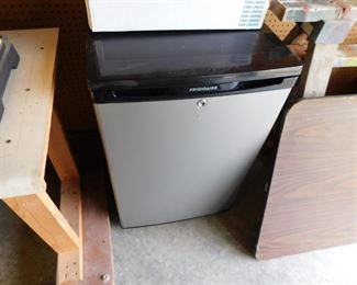 Frigidare Dorm Refrigerator