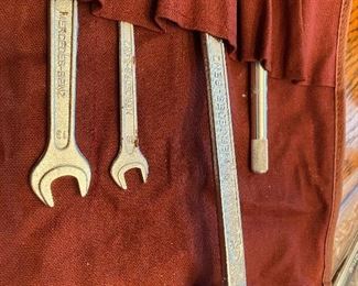 Mercedes Wrenches