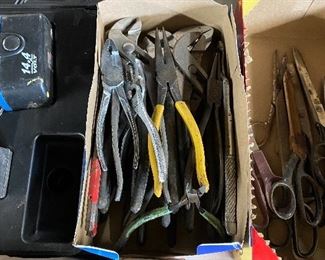 Pliers