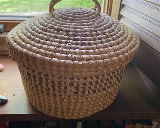 Charleston Basket