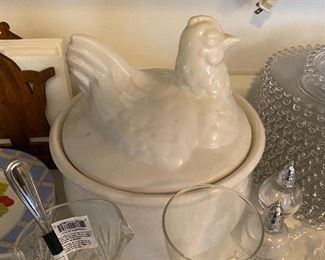 Large Hen on Nest Bowl (Italy)