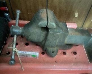 Bench Vise