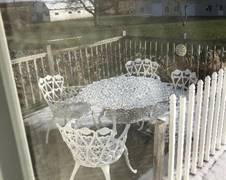 METAL PATIO SET
