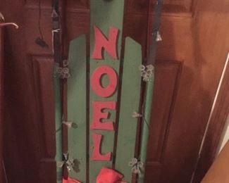 a really nice folk art sled just in time for Christmas