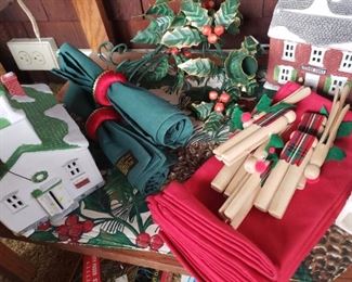 Christmas, napkins, napkin rings, clothes pin, crafts, holly, mistletoe, ceramic, houses, placemats