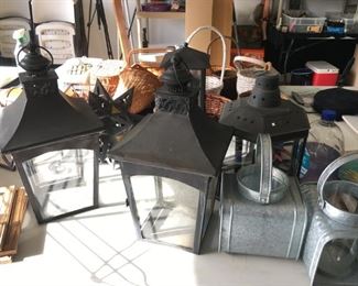 Outdoor Lantern Decor