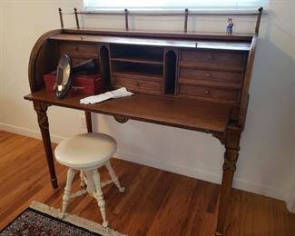 Tomlinson roll top French style desk