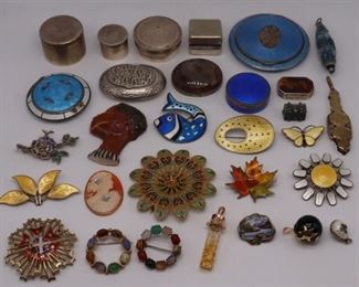 JEWELRY Assorted Jewelry Decorative Accessories