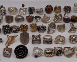 JEWELRY Grouping of Silver Rings