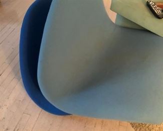 Artifort Tongue  Chairs