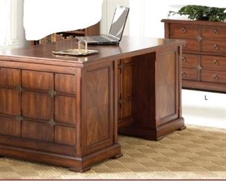 Martin (Kathy Ireland HOME) Portland Loft Office
• Lateral File - IMPL450 - 34w x 30h x 22d
• Executive Desk - IMPL680 - 68w x 30h x 22d