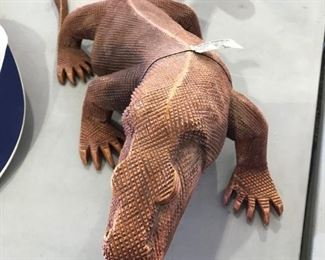 $125 Teak Komodo Dragon Monitor Lizard Sculpture