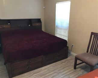 Broyhill ArtisanArtisan Chair
DutchCrafters Amish Jacobson Storage Bed (custom made to match Broyhill pieces)