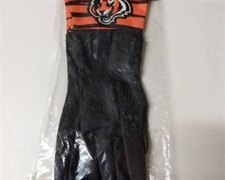 Bengals Dish Gloves