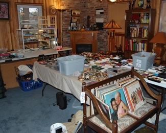 Tons of Jewelry-not on location till day of sale