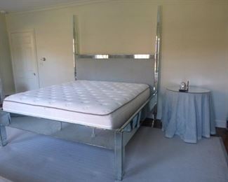 king size mirrored bed