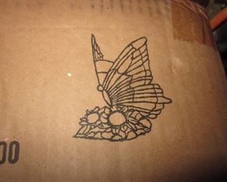 TIFFANY STYLE LIGHTING (HUNDREDS OF CHOICES)

