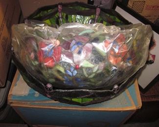 TIFFANY STYLE LIGHTING (HUNDREDS OF CHOICES)

