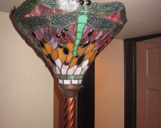 TIFFANY STYLE LIGHTING (HUNDREDS OF CHOICES)